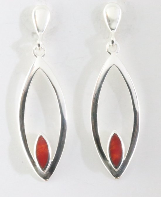 Lange opengewerkte zilveren oorstekers met rode koraal steen afbeelding 1