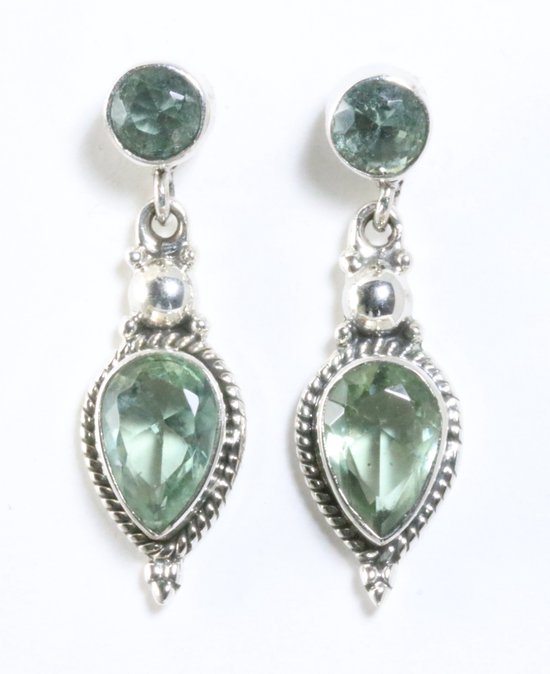 Bewerkte zilveren oorstekers met groene amethist afbeelding 1