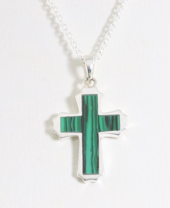 Zilveren kruishanger met malachiet aan ketting afbeelding 1