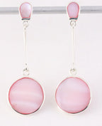 Lange zilveren oorstekers met roze parelmoer afbeelding 1