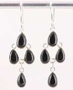 Lange fijne zilveren oorbellen met onyx afbeelding 1