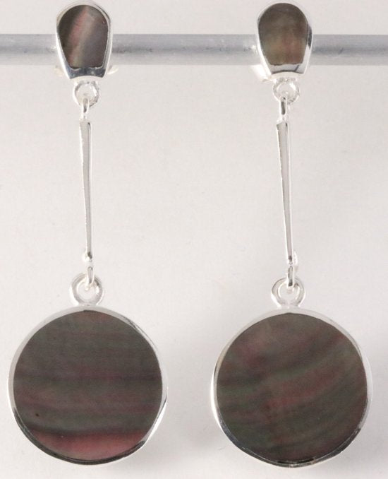 Lange zilveren oorstekers met zwarte parelmoer afbeelding 1