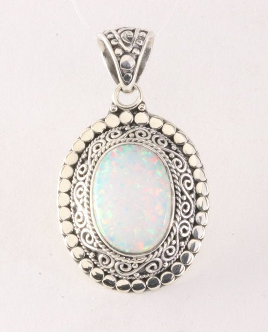 Bewerkte zilveren hanger met welo opaal afbeelding 1