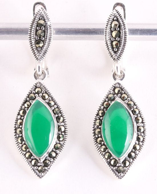 Zilveren oorstekers met jade en marcasiet afbeelding 1