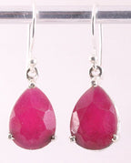 Zilveren oorbellen met robijn afbeelding 1