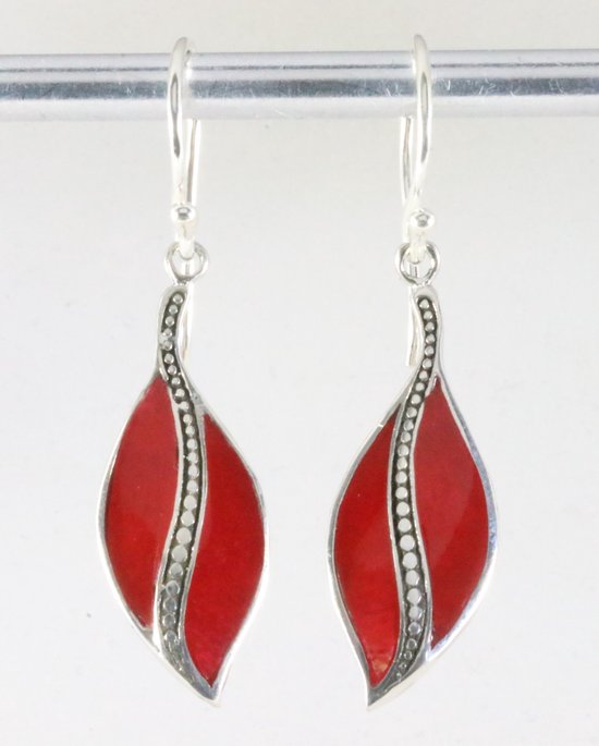 Bewerkte zilveren oorbellen met rode koraal steen afbeelding 1