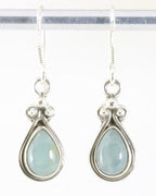 Fijne bewerkte zilveren oorbellen met aquamarijn afbeelding 1