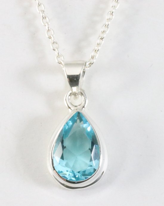 Druppelvormige zilveren hanger met blauwe topaas aan ketting afbeelding 1