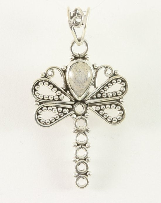 Opengewerkte zilveren libelle hanger met labradoriet afbeelding 1
