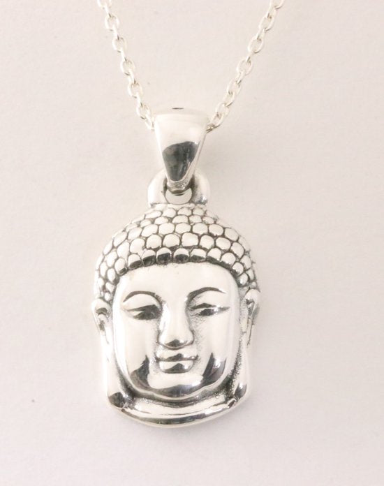 Zilveren Boeddha hanger aan ketting afbeelding 1