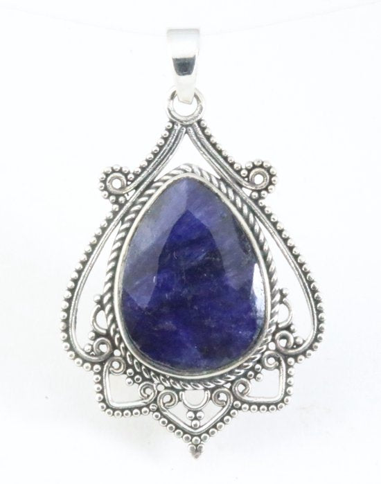 Bewerkte zilveren hanger met blauwe saffier afbeelding 1