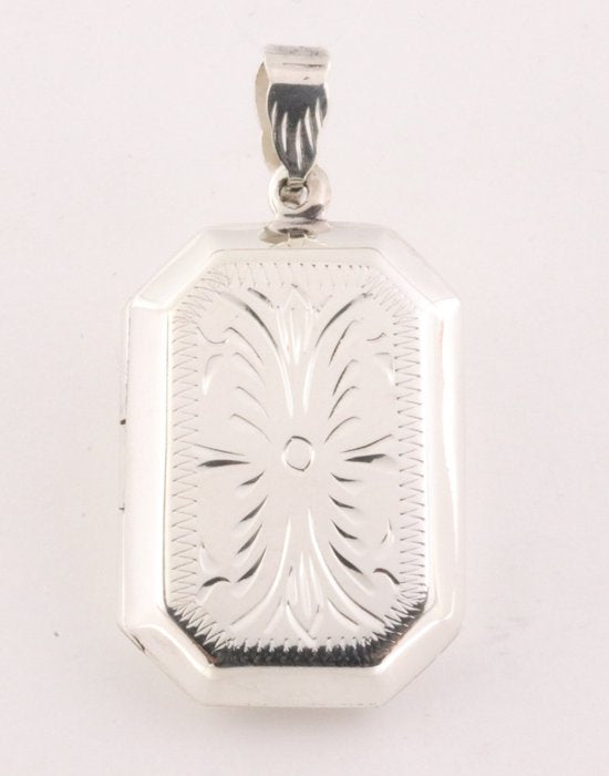 Rechthoekig bewerkt zilveren medaillon afbeelding 1