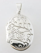 Groot bewerkt ovaal zilveren medaillon afbeelding 1