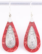 Opengewerkte zilveren oorbellen met rode koraal steen afbeelding 1