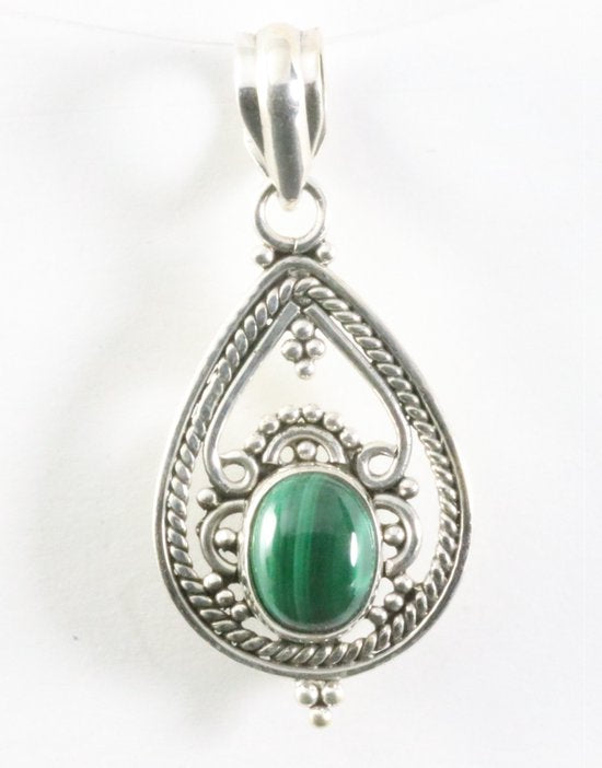 Opengewerkte zilveren hanger met malachiet afbeelding 1