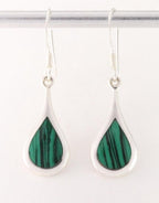 Druppelvormige zilveren oorbellen met malachiet afbeelding 1