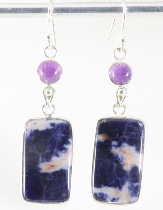 Lange zilveren oorbellen met sodaliet en amethist afbeelding 1