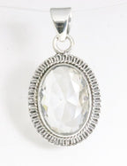 Fijne bewerkte ovale zilveren hanger met bergkristal afbeelding 1