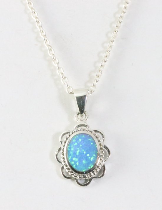 Fijne bewerkte zilveren hanger met Australische opaal aan ketting afbeelding 1