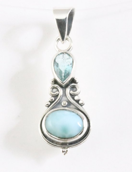 Fijne bewerkte zilveren hanger met larimar en blauwe topaas afbeelding 1