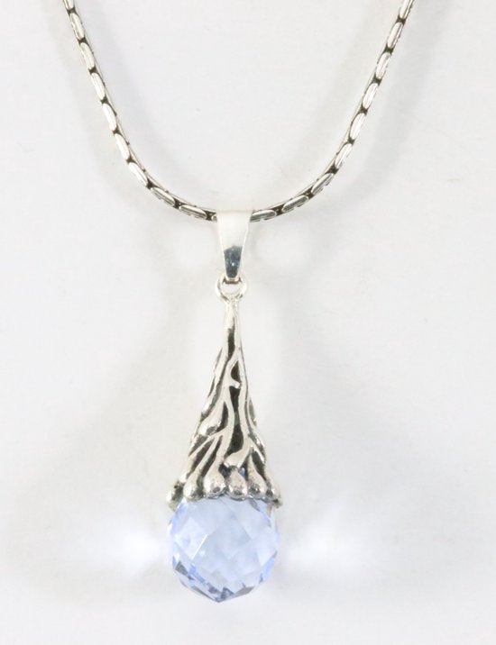 Bewerkte zilveren hanger met aquamarijn aan ketting afbeelding 1