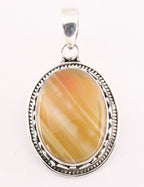 Bewerkte zilveren hanger met oranje agaat afbeelding 1