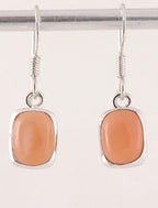 Hoogglans zilveren oorbellen met perzik maansteen afbeelding 1