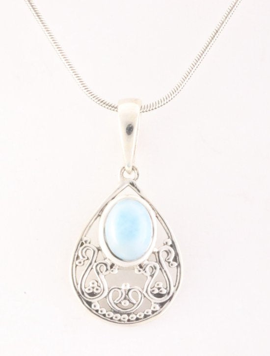 Fijne opengewerkte zilveren hanger met larimar aan ketting afbeelding 1