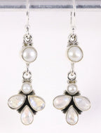 Lange zilveren oorbellen met regenboog maansteen en parel afbeelding 1