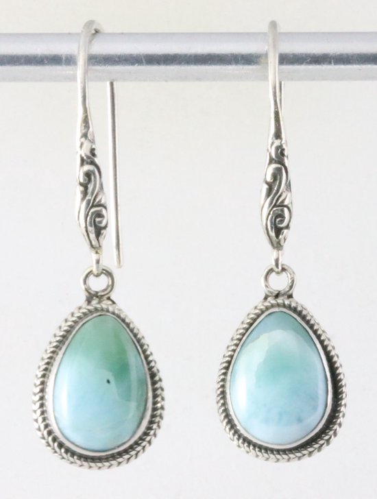Traditionele bewerkte zilveren oorbellen met larimar afbeelding 1
