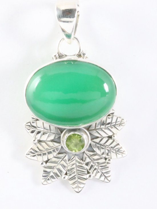 Bewerkte zilveren hanger met groene onyx en peridoot afbeelding 1