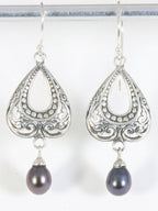 Traditionele bewerkte zilveren oorbellen met zwarte parel afbeelding 1