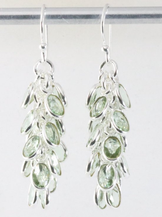 Trosvormige zilveren oorbellen met groene amethist afbeelding 1