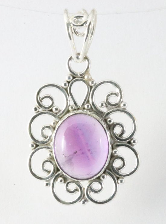 Opengewerkte zilveren hanger met amethist afbeelding 1