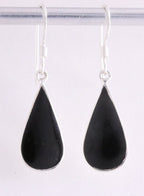 Druppelvormige zilveren oorbellen met onyx afbeelding 1