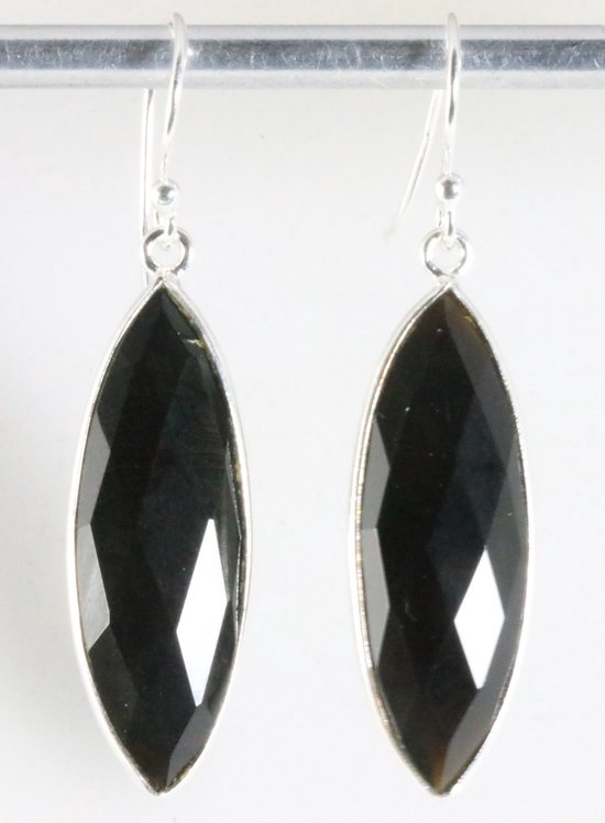 Lange zilveren oorbellen met onyx afbeelding 1