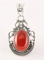 Opengewerkte zilveren hanger met carneool afbeelding 1