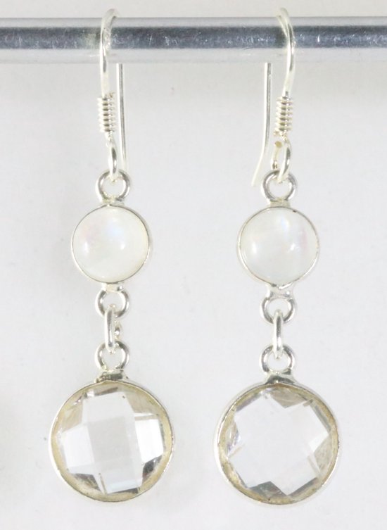 Zilveren oorbellen met bergkristal en regenboog maansteen afbeelding 1