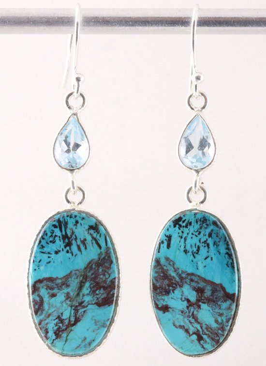 Lange zilveren oorbellen met chrysocolla en blauwe topaas afbeelding 1