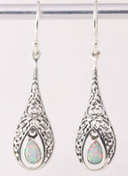 Opengewerkte zilveren oorbellen met welo opaal afbeelding 1