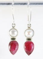 Fijne zilveren oorbellen met robijn en parel afbeelding 1