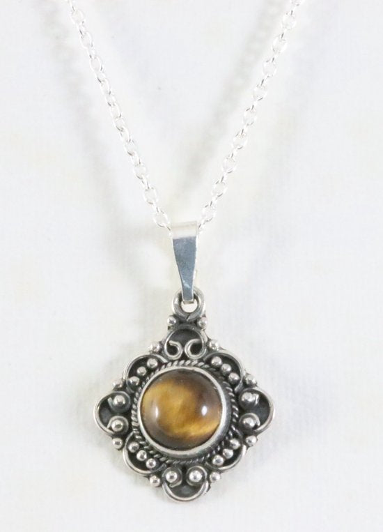 Fijne bewerkte zilveren hanger met tijgeroog aan ketting afbeelding 1