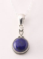 Fijne bewerkte zilveren hanger met lapis lazuli aan ketting afbeelding 1