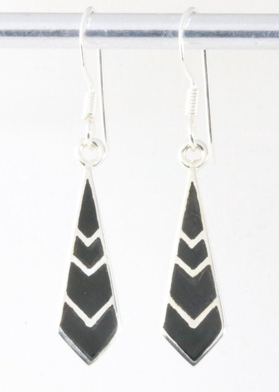 Fijne zilveren oorbellen met onyx afbeelding 1