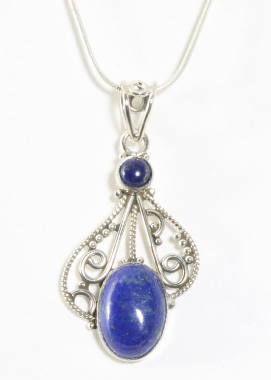 Opengewerkte zilveren hanger met lapis lazuli aan ketting afbeelding 1