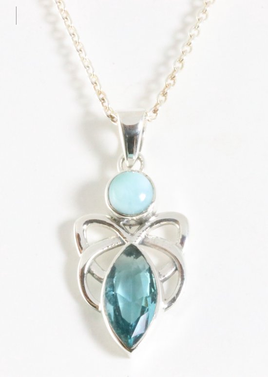Fijne opengewerkte zilveren hanger met larimar en blauwe topaas aan ketting afbeelding 1