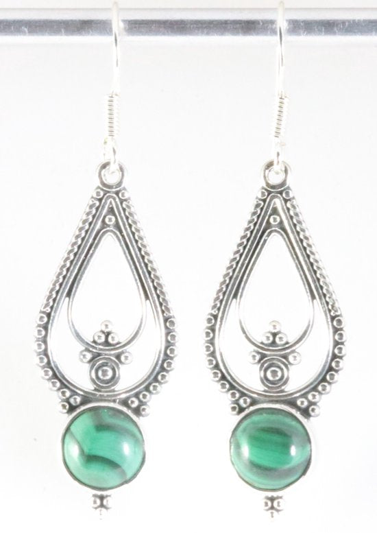 Lange opengewerkte zilveren oorbellen met malachiet afbeelding 1
