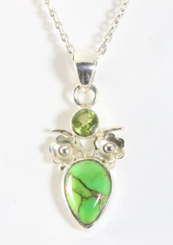 Zilveren hanger met groene koperturkoois en peridoot aan ketting afbeelding 1