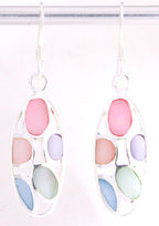 Lange opengewerkte zilveren oorbellen met veelkleurige schelp afbeelding 1