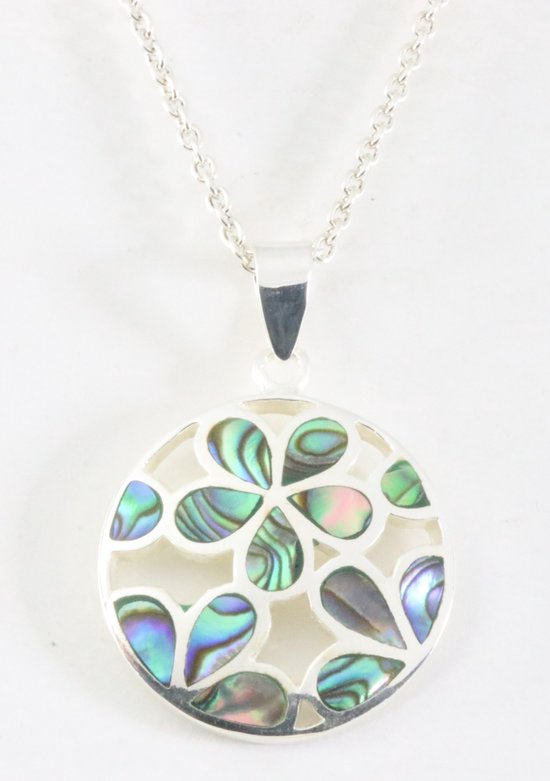 Ronde opengewerkte zilveren hanger met abalone schelp aan ketting afbeelding 1
